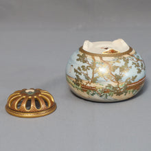 Load image into Gallery viewer, Satsuma - Miyajima Design Incense Burner by Koshida Shozan – Satsuma Ware - Incense burner