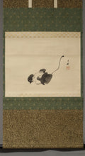 Load image into Gallery viewer, Tanaka Gekko (?-?),Camellia, Japanese hanging scroll, kakejiku