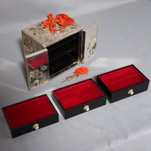 将图片加载到图库查看器，Box - Silver and alloy &quot;Three drawers with inlaid chrysanthemum design&quot; -  circa 1910-1920,Made in Japan
