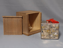 Carica l&#39;immagine nel visualizzatore di Gallery, Box - Silver and alloy &quot;Three drawers with inlaid chrysanthemum design&quot; -  circa 1910-1920,Made in Japan
