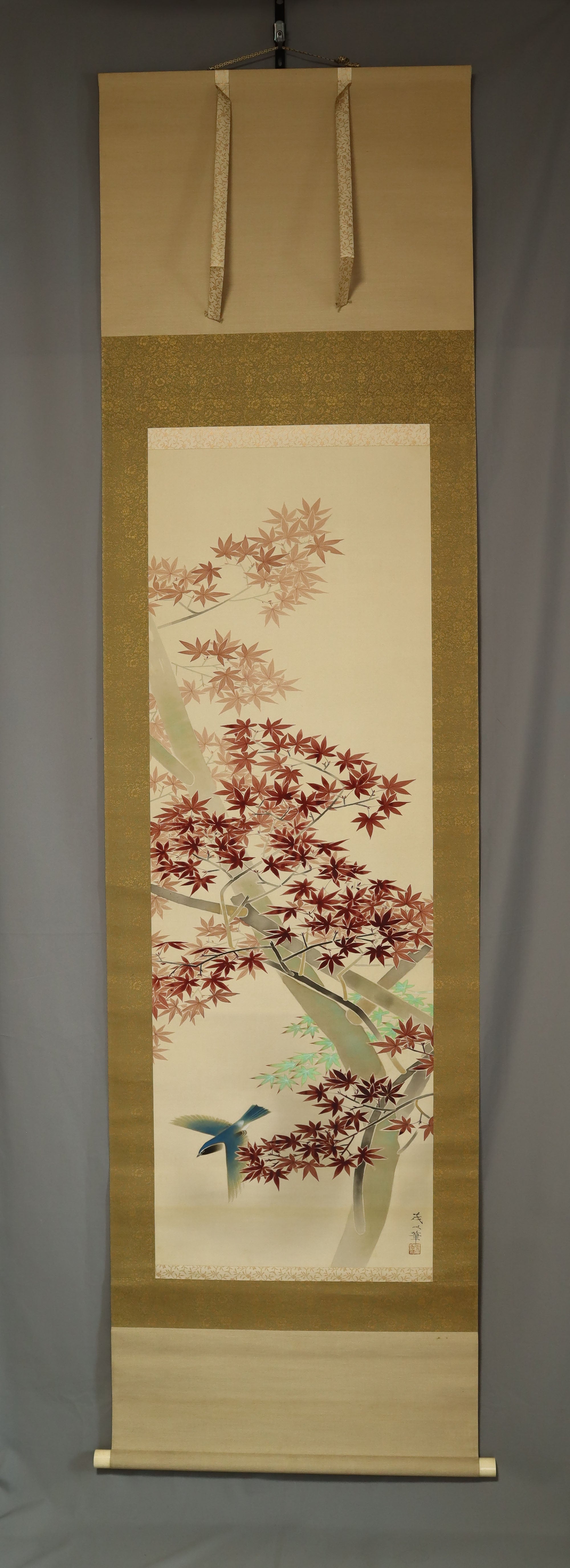 Oka Shigei (1904–1950), Autumn Leaves and Little Bird, Japanese hanging scroll