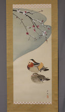 Charger l&#39;image dans la galerie, Ogura Gyoka (1876-1957) &quot;Mandarin Ducks and Plum Blossoms in Snow&quot; Taisho-showa Era
