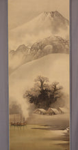 Load image into Gallery viewer, Hanaoka Manshu (1895-1945) &quot;Autumn Fishing Village and Scenery of Fuji&quot; Taisho-Showa era
